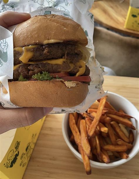 unreal burger|Unreal Burger .